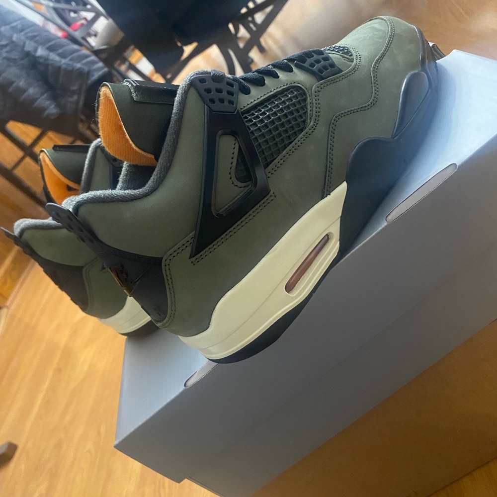 Undefeated Jordan Retro 4 Sneakers Gym Shoes